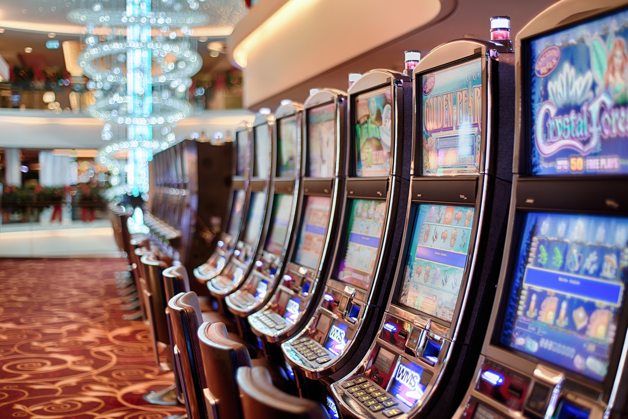 Playing online slots games